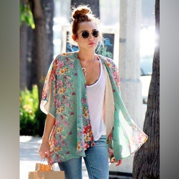 🪷Welcome To My Closet 🪷 - Picture 4 of 16